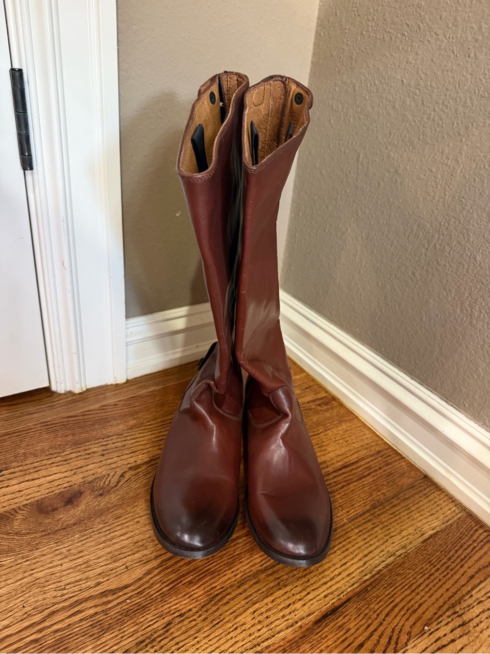 New! FYRE Melissa button back -Zip boots Size 7.5B